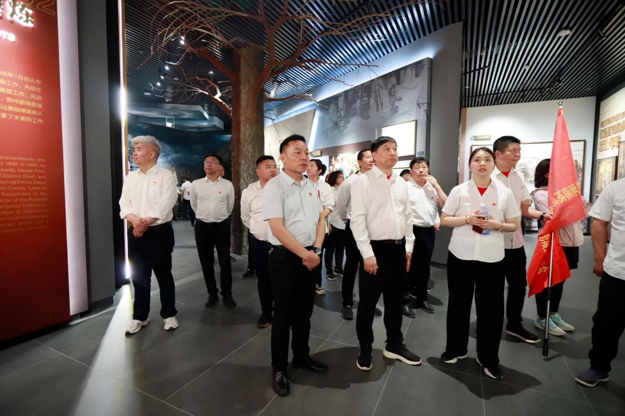 砥礪初心使命，汲取奮進力量丨花花牛乳業(yè)集團黨委組織開展學習“焦裕祿精神”主題黨日活動