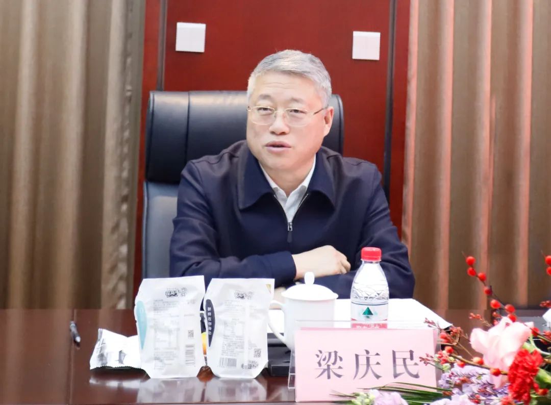 新年開新局 合作促發(fā)展丨佳木斯市委常委、副市長閆志剛一行蒞臨花花牛乳業(yè)集團及佳田企業(yè)考察座談