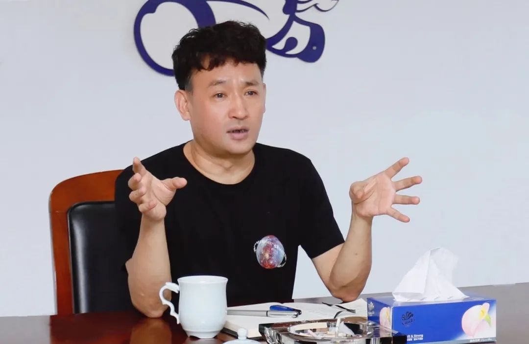 凝心聚力·贏創(chuàng)未來(lái) | 花花牛乳業(yè)集團(tuán)召開(kāi)營(yíng)銷(xiāo)、養(yǎng)殖及飼料經(jīng)營(yíng)工作會(huì)議