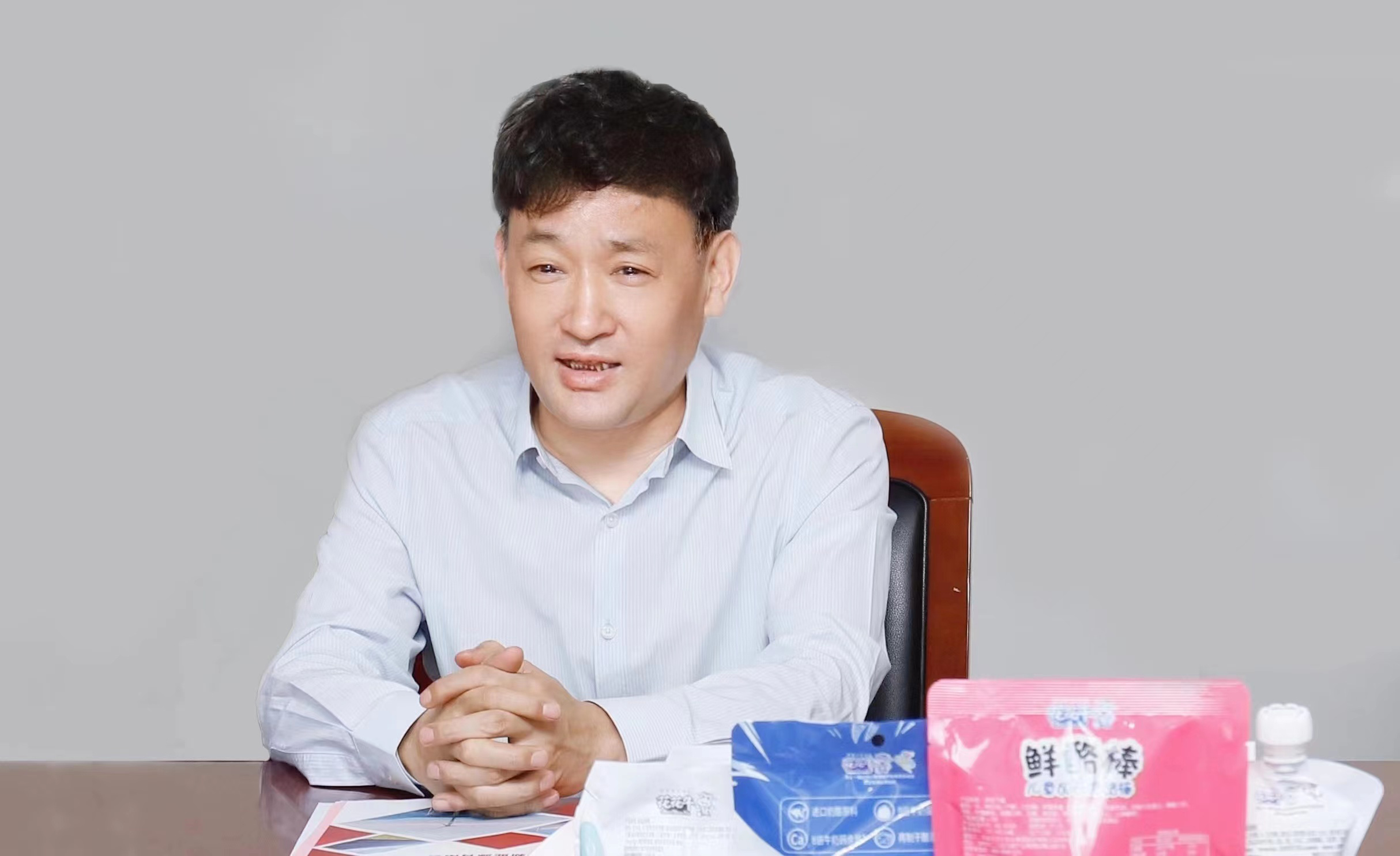 花花牛乳業(yè)集團(tuán)與國電河南新能源有限公司舉行光伏項目合作開發(fā)簽約儀式