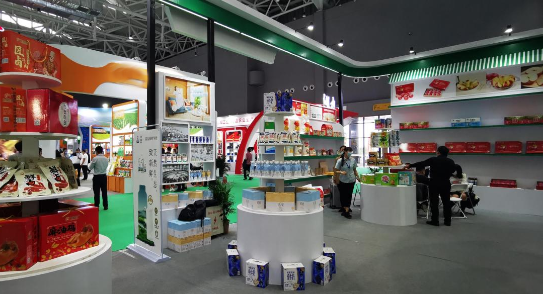 喜報(bào) | 花花牛輕覺(jué)酸奶榮獲第二十四屆中國(guó)農(nóng)產(chǎn)品加工業(yè)投資貿(mào)易洽談會(huì)金質(zhì)產(chǎn)品獎(jiǎng)