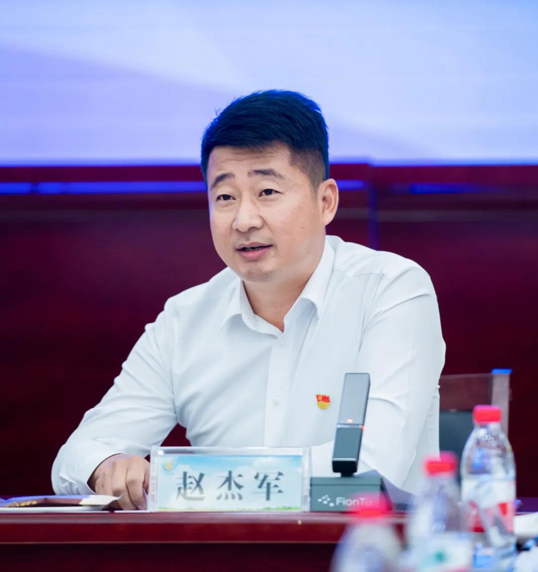 花花牛| 蘭考縣人民政府與蒙牛、花花牛達成戰(zhàn)略合作 助力河南奶業(yè)高質(zhì)量發(fā)展