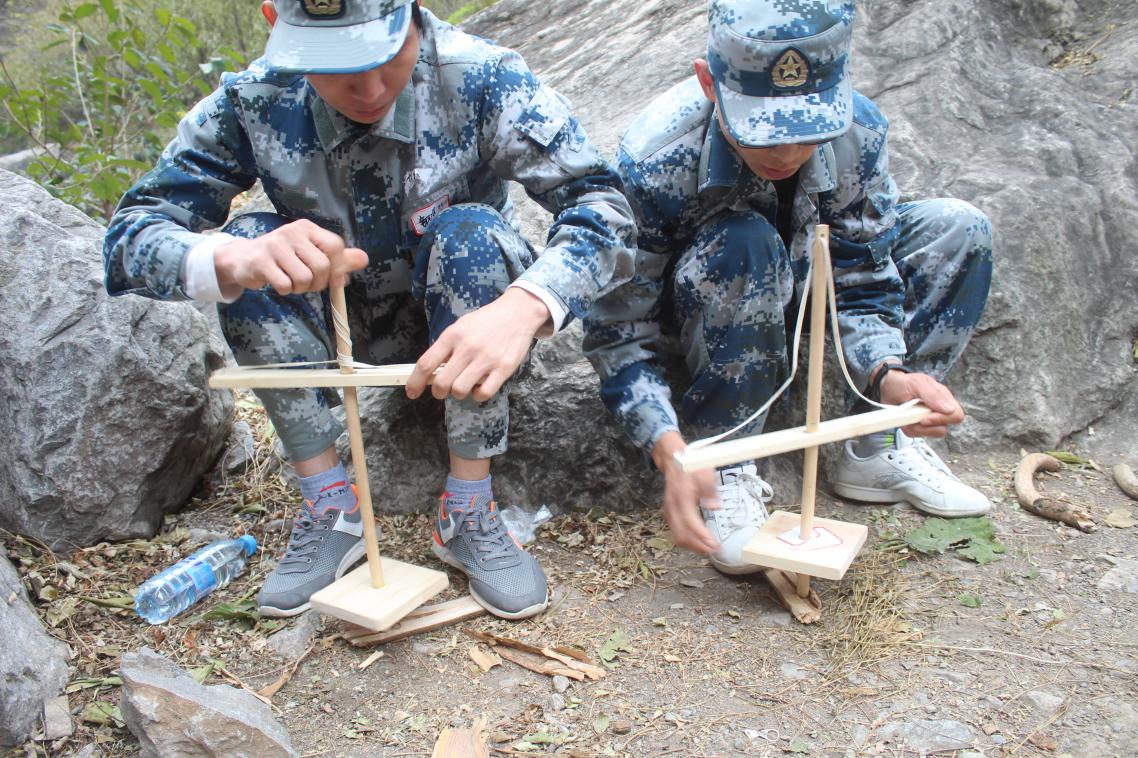 組織開展戶外拓展訓(xùn)練活動 組織開展戶外拓展訓(xùn)練活動