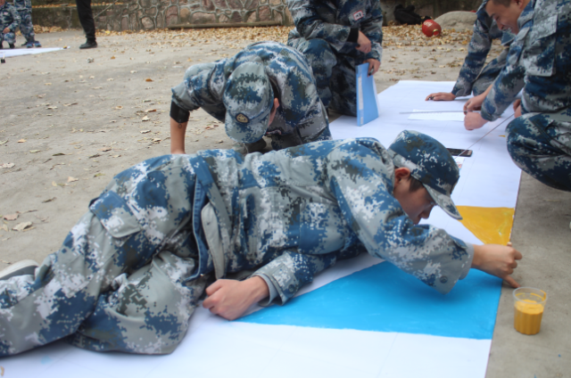 組織開展戶外拓展訓(xùn)練活動 組織開展戶外拓展訓(xùn)練活動