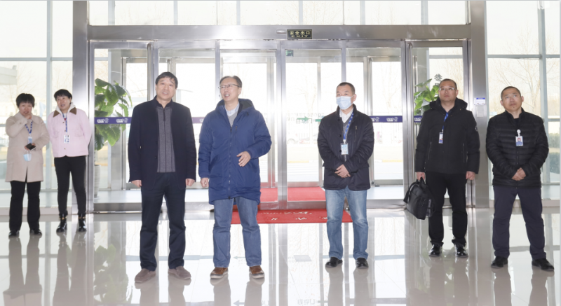 花花牛丨東北農(nóng)大食品學(xué)院院長、中原食品實(shí)驗(yàn)室首席科學(xué)家姜毓君教授蒞臨花花牛乳業(yè)集團(tuán)調(diào)研